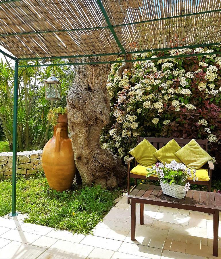 Trulli Fogliarella Guest House Ostuni Exterior foto