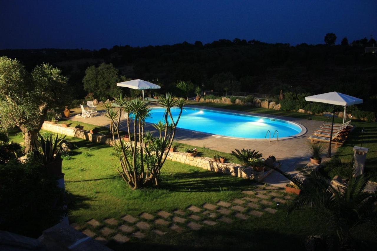 Trulli Fogliarella Guest House Ostuni Exterior foto