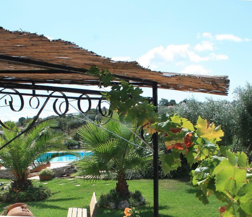 Trulli Fogliarella Guest House Ostuni Exterior foto
