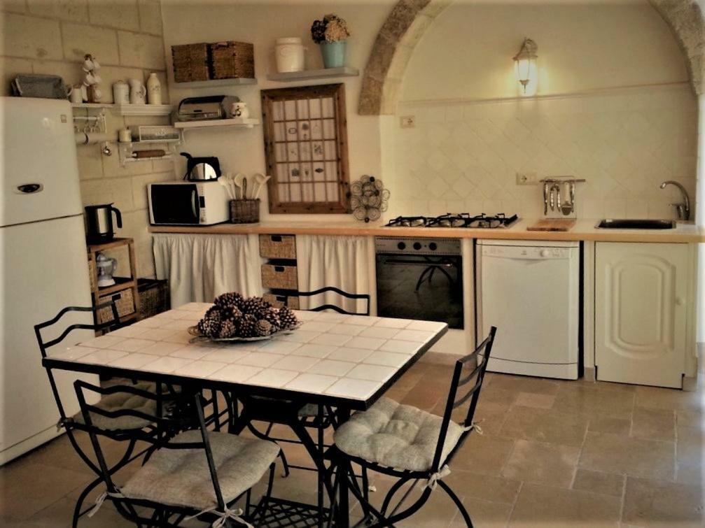 Trulli Fogliarella Guest House Ostuni Exterior foto